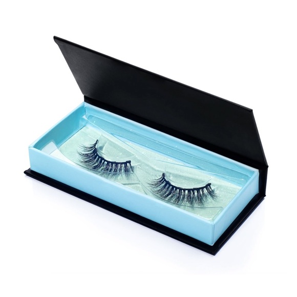 Moxie Lash Magnetic Lash - Happy Lash - Picture 2 of 9